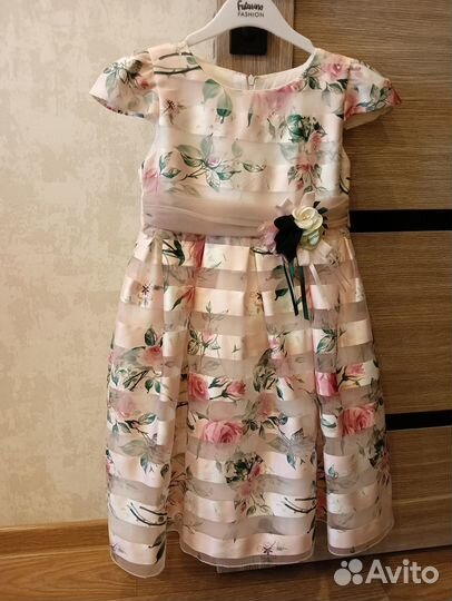 Платье на выпускной 128см