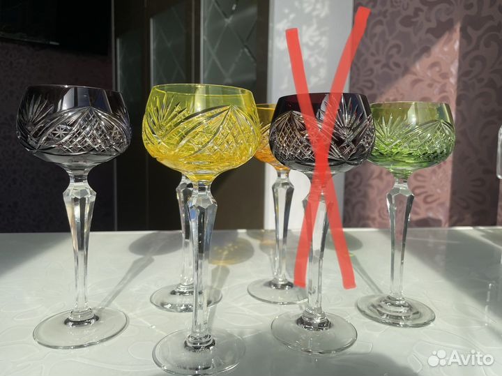 Цветные хрустальные бокалы