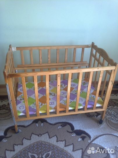 Продаю Детскую кроватку Б/У