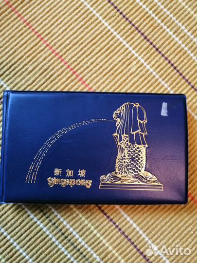 Марки и монеты