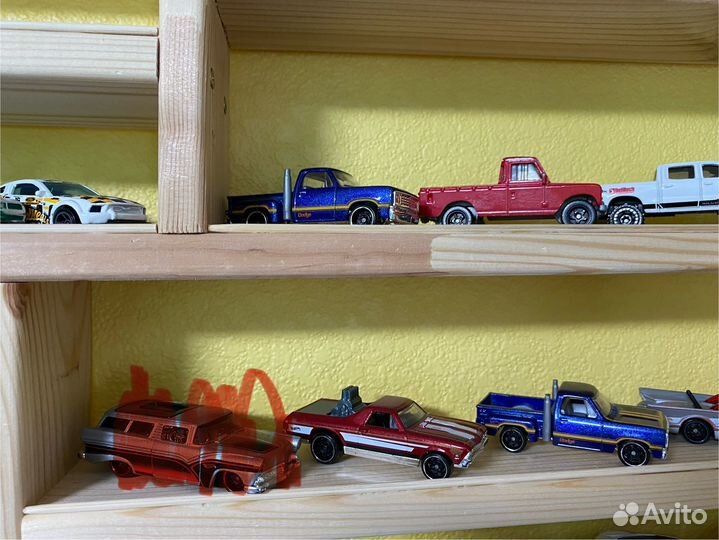 Hot wheels машинки