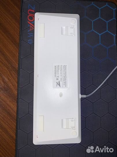 Игровая механическая клавиатура белая