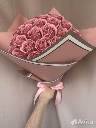 Цветы розы и букеты 35 роз