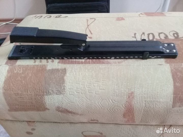 Степлер канцелярский