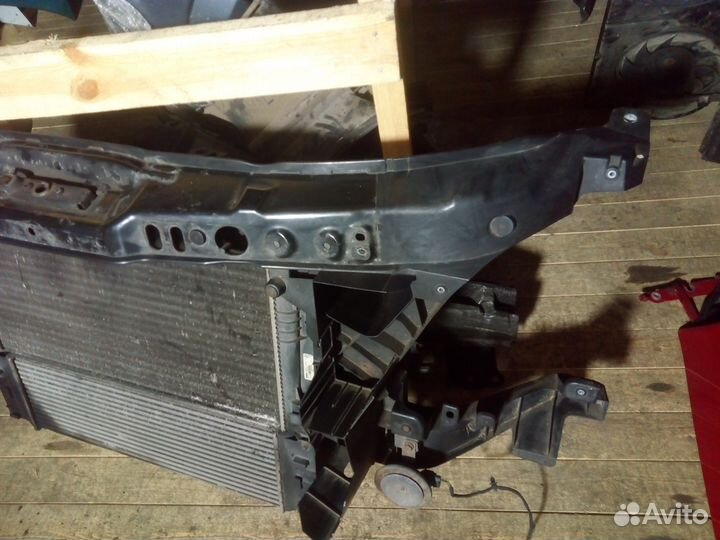 Панель передняя телевизор Мерседес Спринтер 906