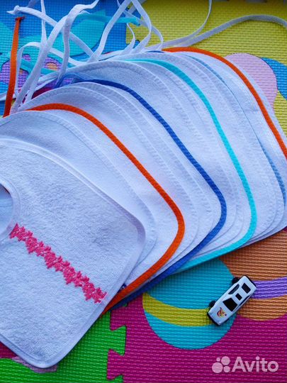 Новые нагрудники слюнявчики ручной работы