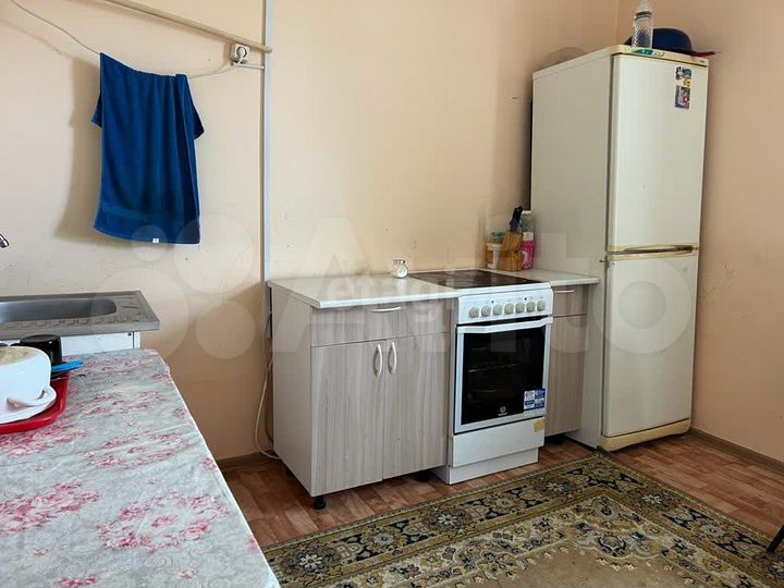 2-к. квартира, 45 м², 3/3 эт.