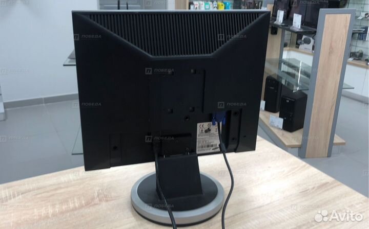 Монитор Samsung SyncMaster 940N