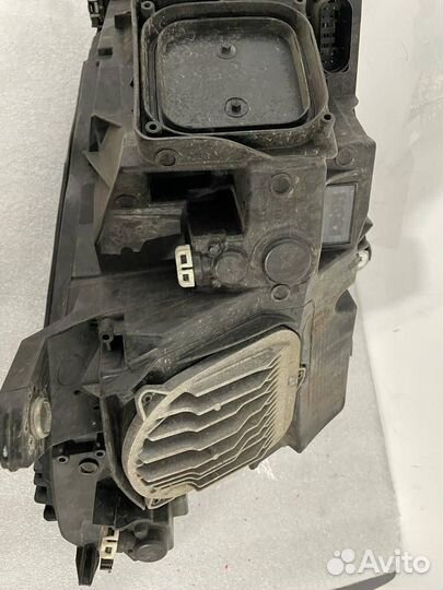 Фара левая Mercedes-Benz C-Класс A2539065301