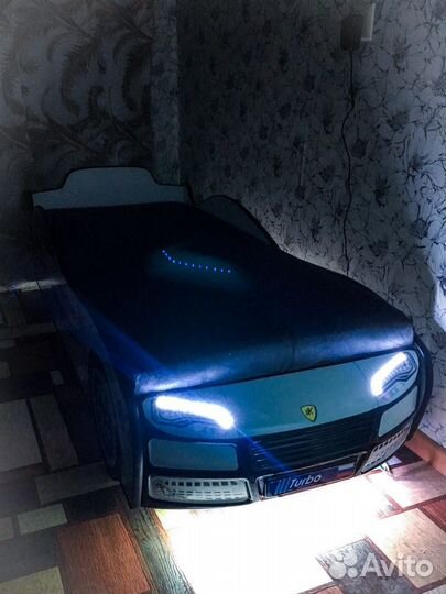 Кровать машина