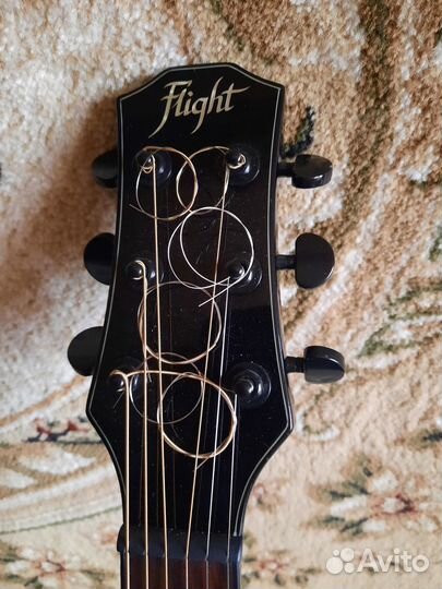 Гитара Flight D-130 и богатый комплект приятностей