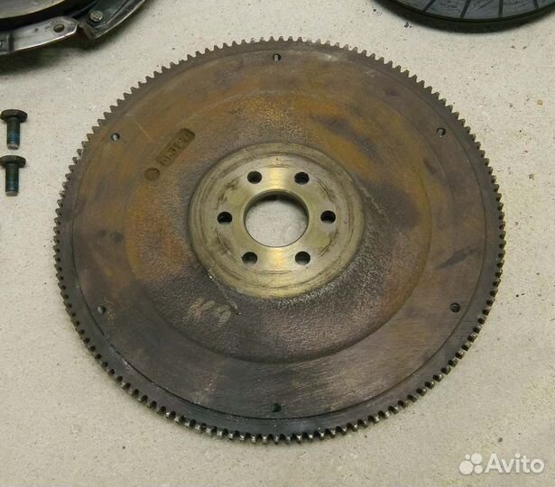 Маховик в сборе Daewoo Nexia 1.5 8кл