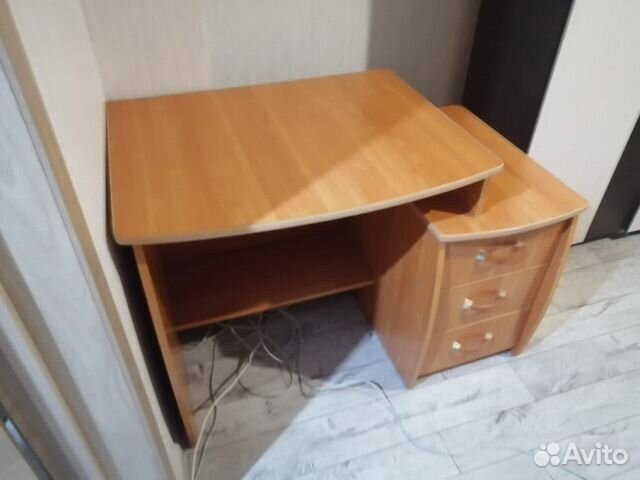 Компьютерный стол