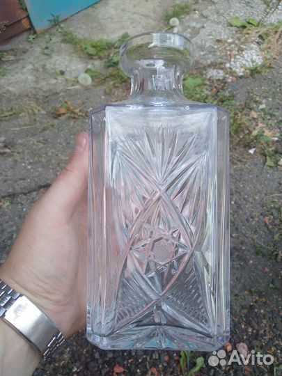 Бутылка резная