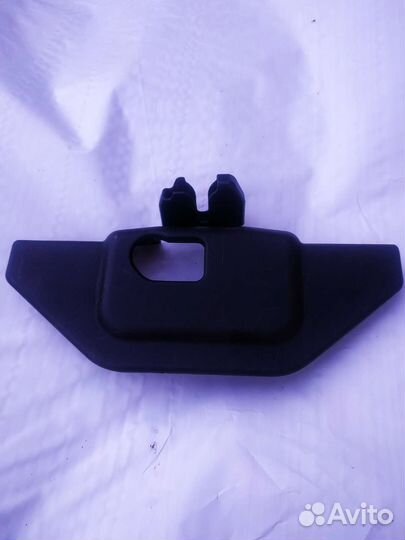 Накладка на замок багажника