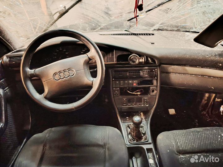 Audi A6 C4, 2.0л, аае