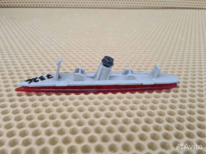 Отражатель задний правый Infiniti Qx56 Qx80 Z62