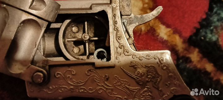 Игрушка пистолет СССР