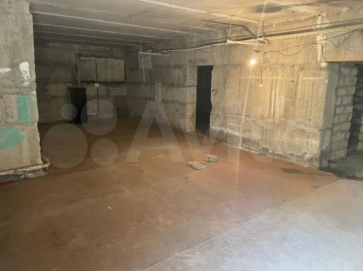 Свободного назначения, 300 м²