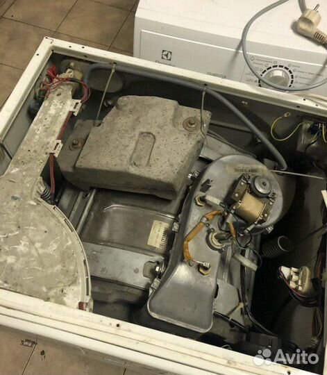 Ремонт холодильников Ремонт стиральных машин