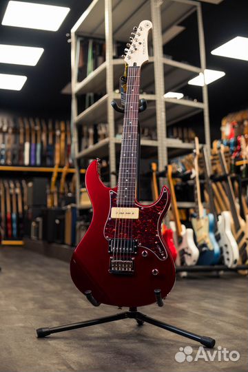 Yamaha Pacifica-311 RD