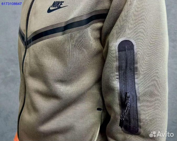 Спортивные костюмы Nike Tech Fleece