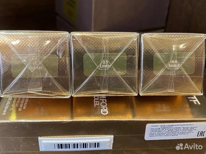 Тональная основа Tom Ford