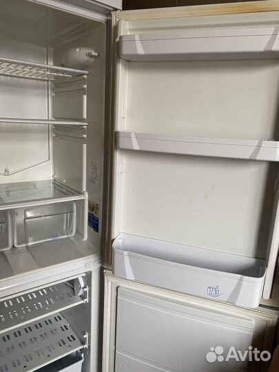 Холодильник indesit