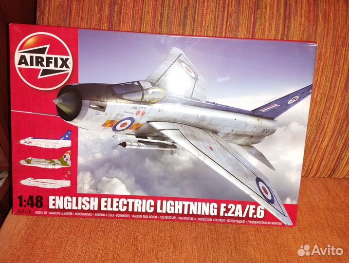 Продам модели авиации 1:48