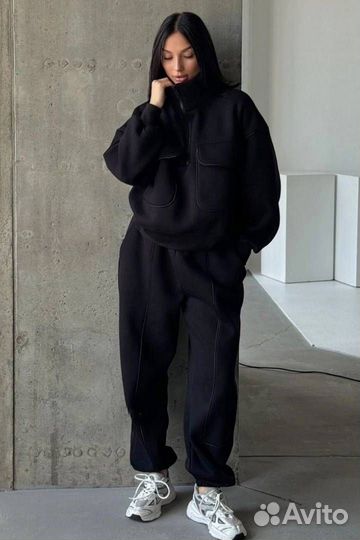 Костюм яркий