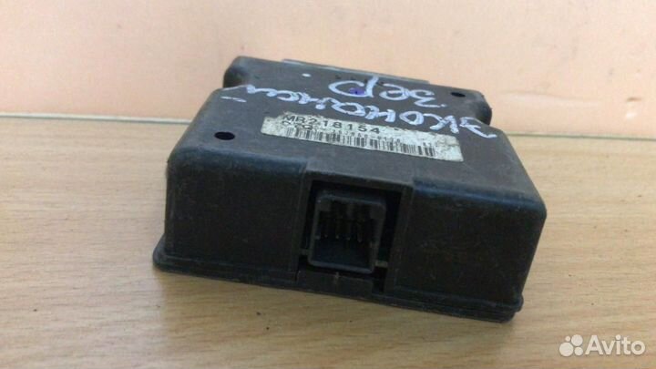 Блок электронный Mitsubishi Pajero/Montero III