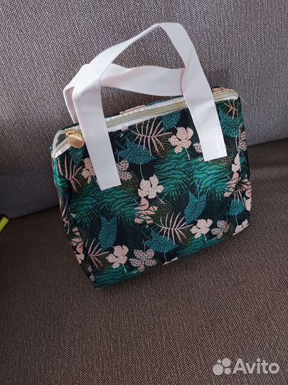 Косметичка большая ив Роше