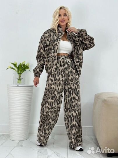 Костюм женский леопардовый