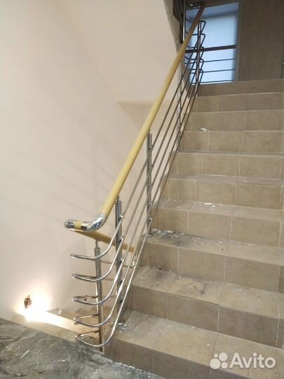 Поручни для лестниц