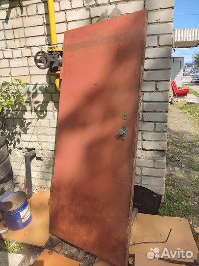 Дверь входная металлическая