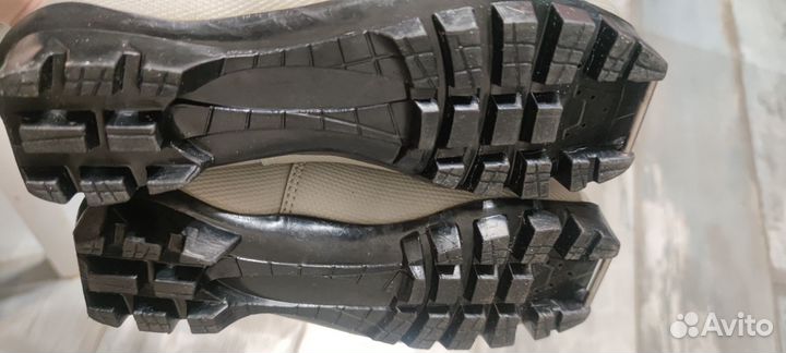 Лыжные ботинки детские 34 размер,35 размер