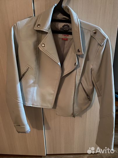 Кожаная куртка женская 42-44