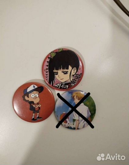 Круглые закатные значки