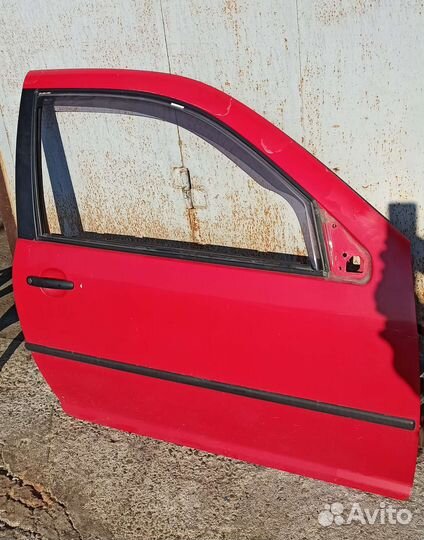 Дверь правая VW golf 4 3х купе
