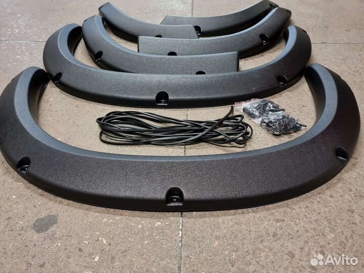 Расширители арок Chevrolet niva ваз 2123 на болтах