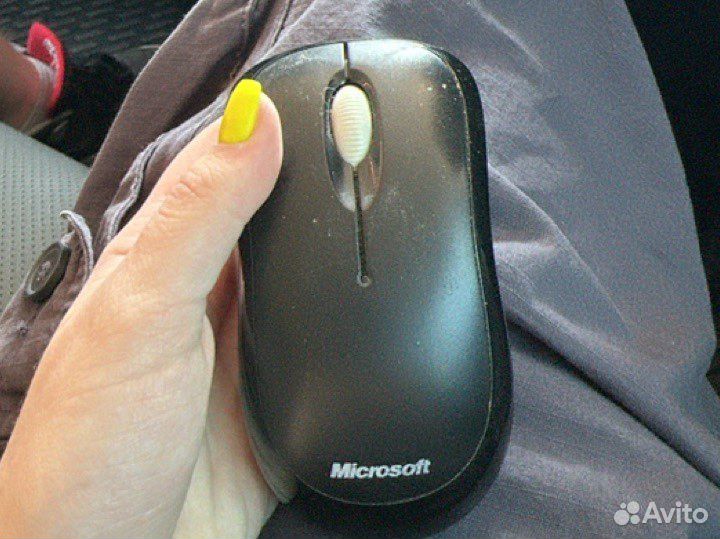 Беспроводная мышь (Microsoft 1000) и клавиатура