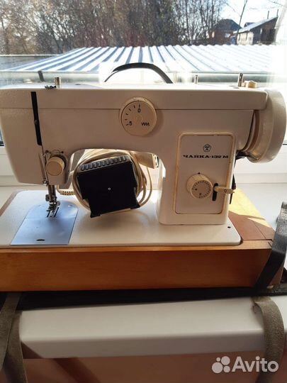 Швейная машинка чайка 132м
