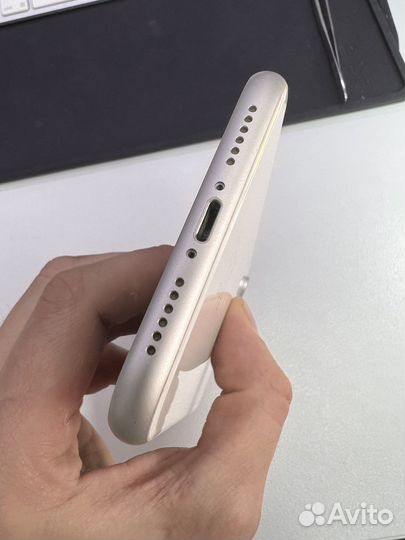 Корпус iPhone XR в сборе со шлейфами