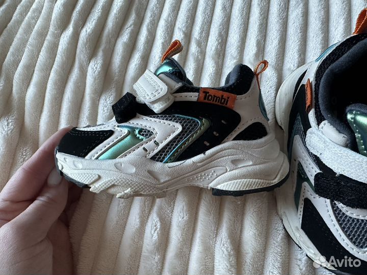 Кроссовки детские 20 размер