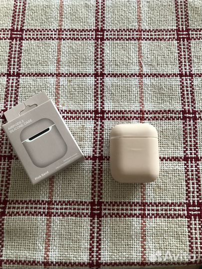 Оригинальный кейс для наушников AirPods2