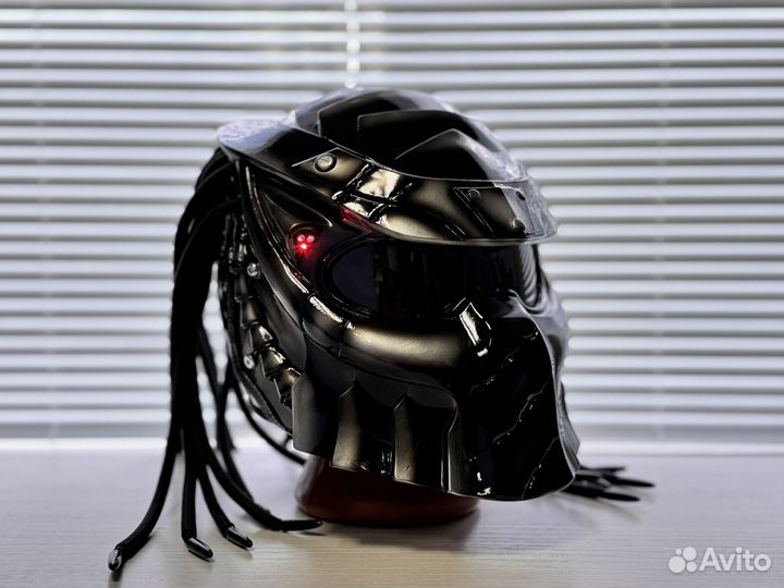 Мотошлем Хищник с лазером