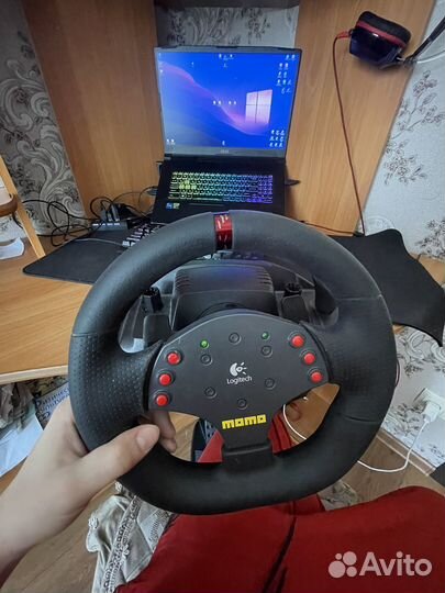 Руль logitech momo racing
