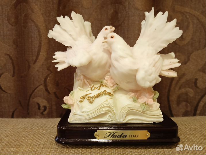 Коллекционная фигурка