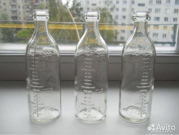 Стеклянные бутылочки, молочная кухня