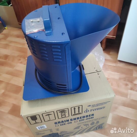 Измельчитель зерна Фермер изэ05 м